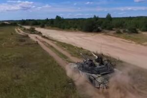 Танк Т-72АМТ разработан и изготовлен Киевским бронетанковым заводом