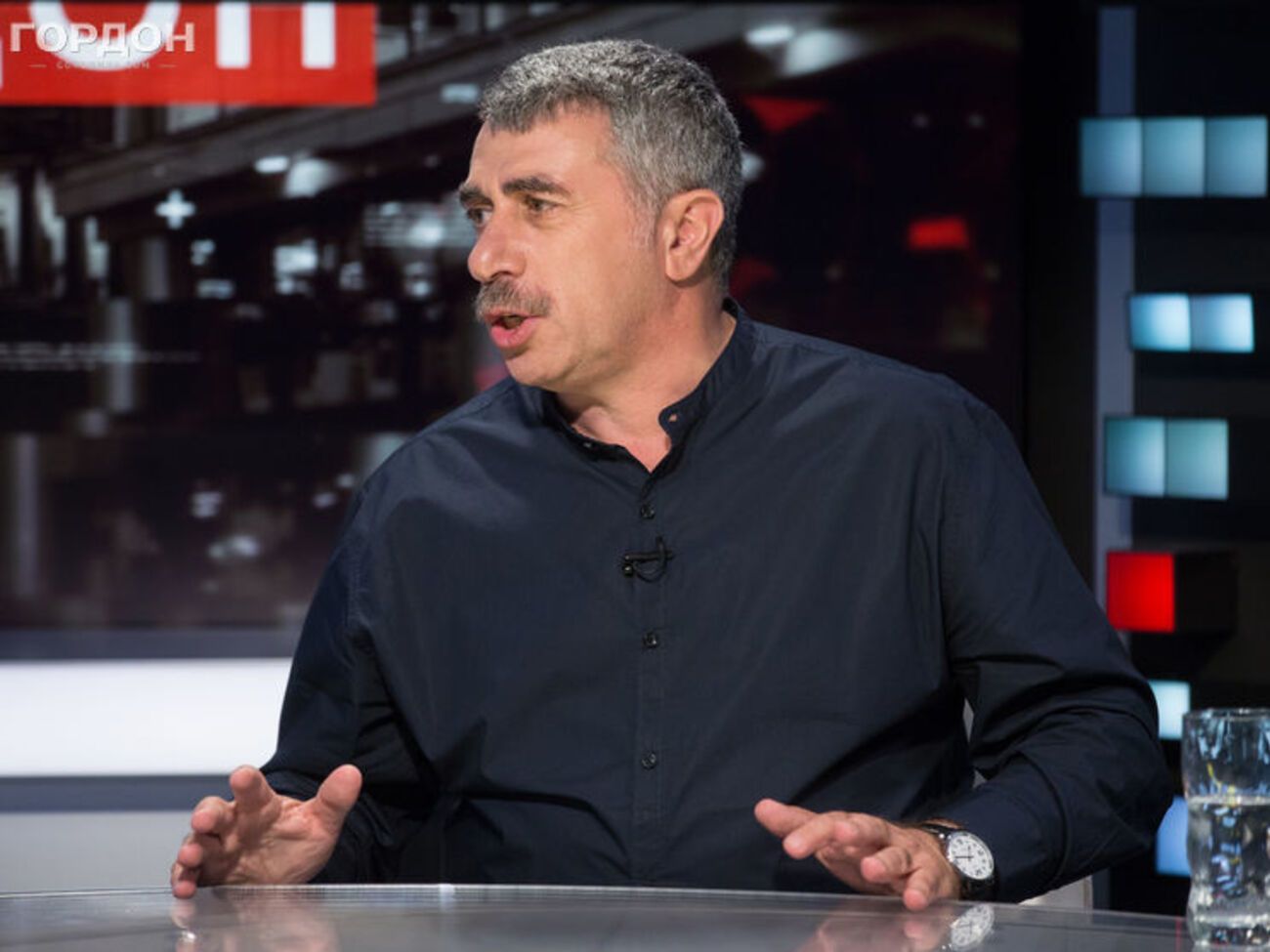 Комаровский:&nbsp;Мне почему-то кажется, что законы в странах принимаются ради людей, а мы &ndash;&nbsp;страна, где государство изначально противопоставляет себя людям, понимаете?