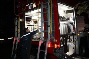 К тушению пожара привлекли 50 спасателей