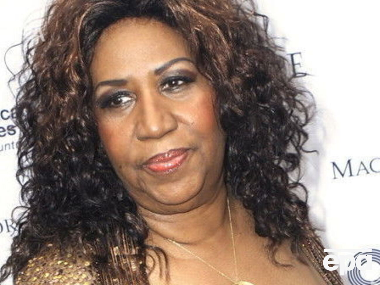 Франклин находится у себя дома в окружении близких