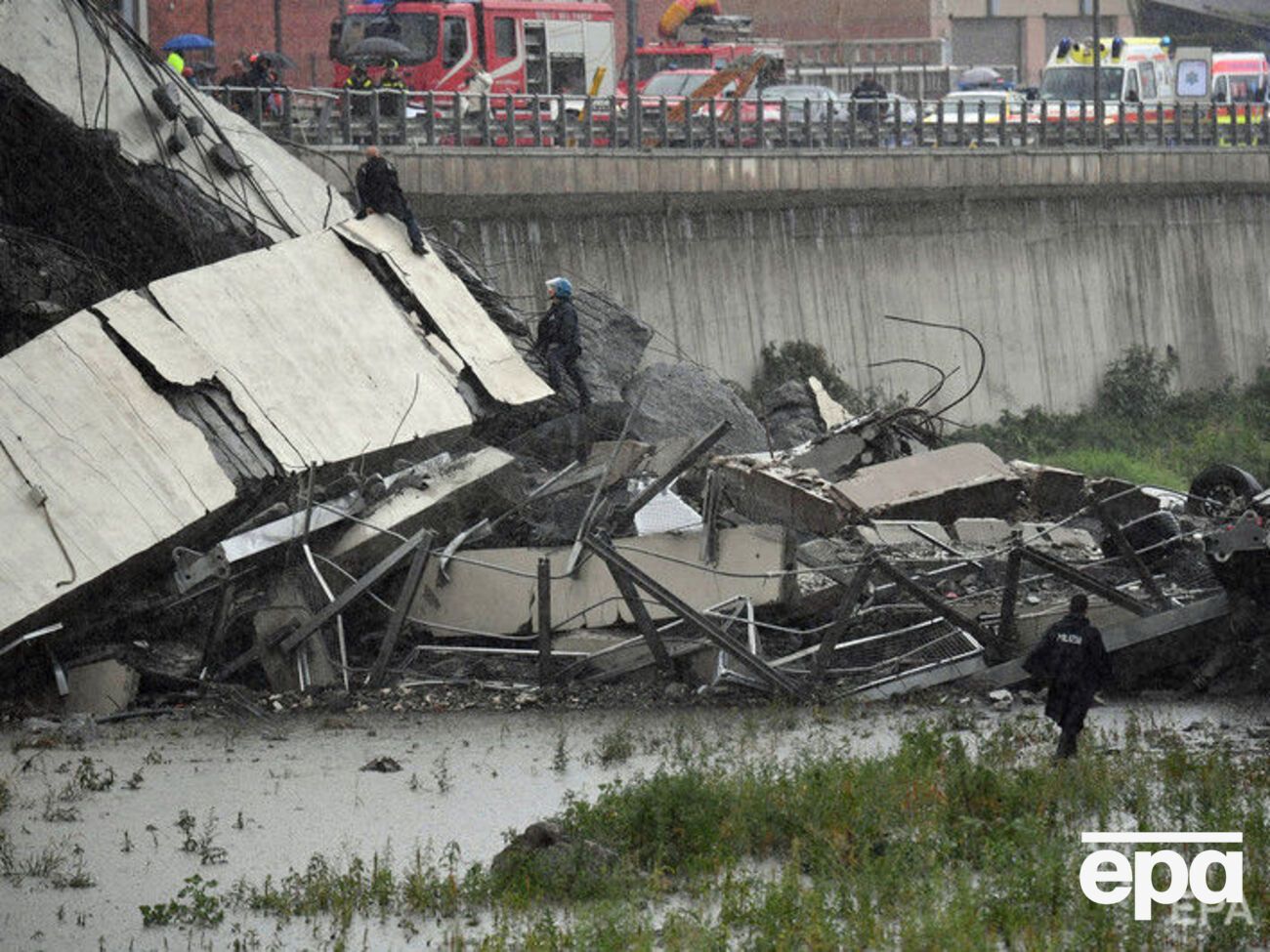 У Єврокомісії заявили про підтримку всіх учасників рятувальної операції в Генуї