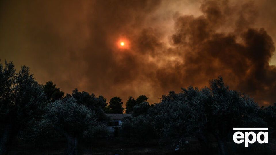 Жертвами пожеж стало вже майже 100 осіб