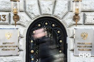 Перевозимый в Россию коммерческий груз оформлялся как личные вещи сотрудников посольства РФ в Берлине