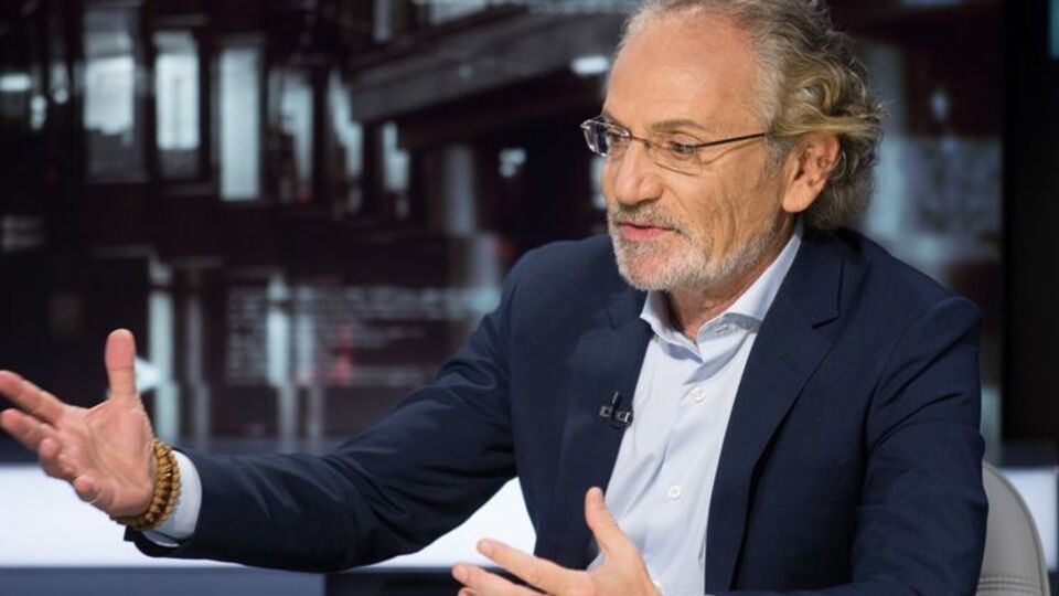 По мнению Шустера, у Украины "немного времени осталось"