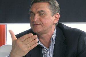 Шамшур: Украинское посольство жестко реагирует на случаи некорректного представления во Франции информации о Крыме