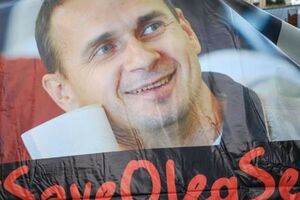 14 мая 2018 года Сенцов объявил бессрочную голодовку