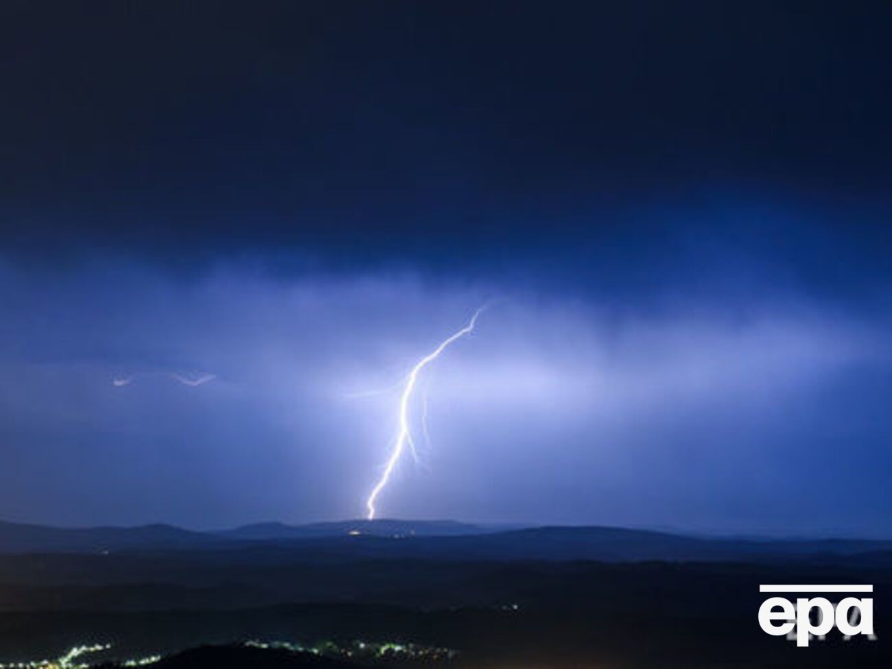 Грозы ожидаются 18 августа в западных, северных, Винницкой, Черкасской и Полтавской областях
