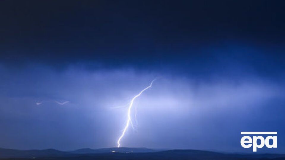 Грози можливі 18 серпня у західних, північних, Вінницькій, Черкаській і Полтавській областях