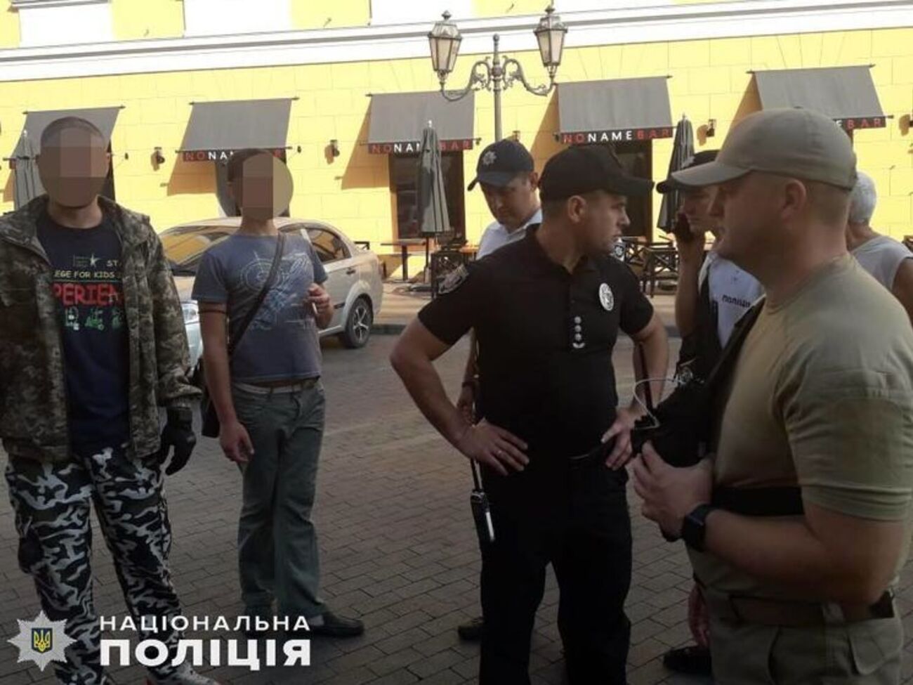 Задержанных доставили в Приморский райотдел полиции Одессы