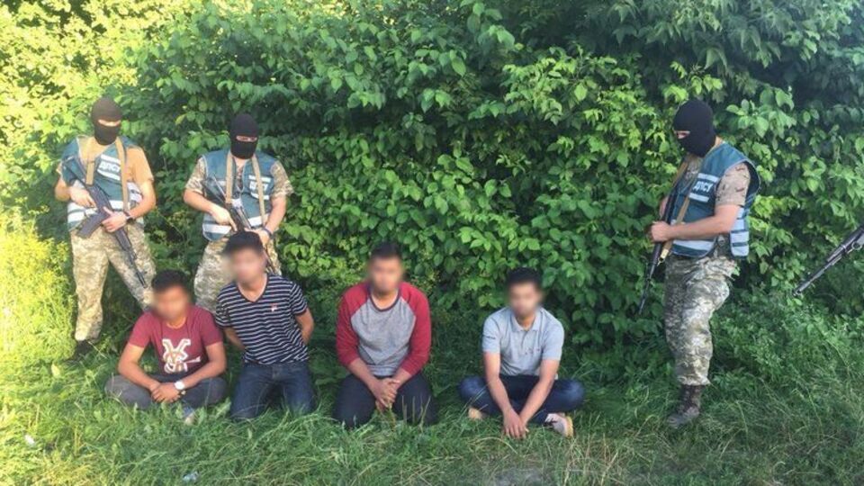 Четверо іноземців намагалися незаконно перетнути кордон України з Польщею