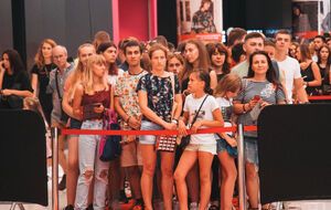 В Украине открылся первый магазин H&M. Фоторепортаж