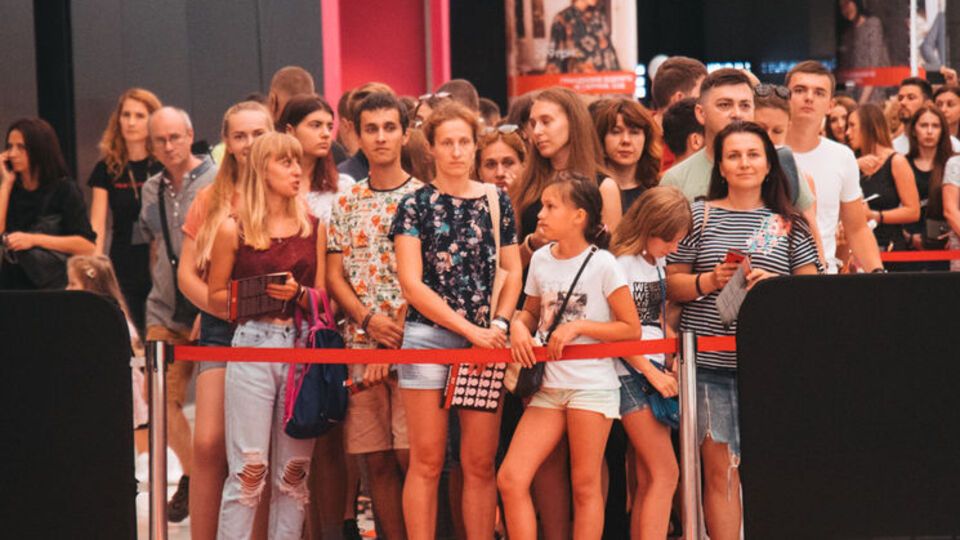 В Украине открылся первый магазин H&M. Фоторепортаж