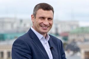 Кличко о ливнях в столице: За несколько минут Крещатик был полностью в воде