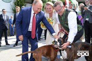 Путин пожелал счастья молодым