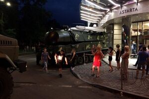 Установка повредила фасад здания