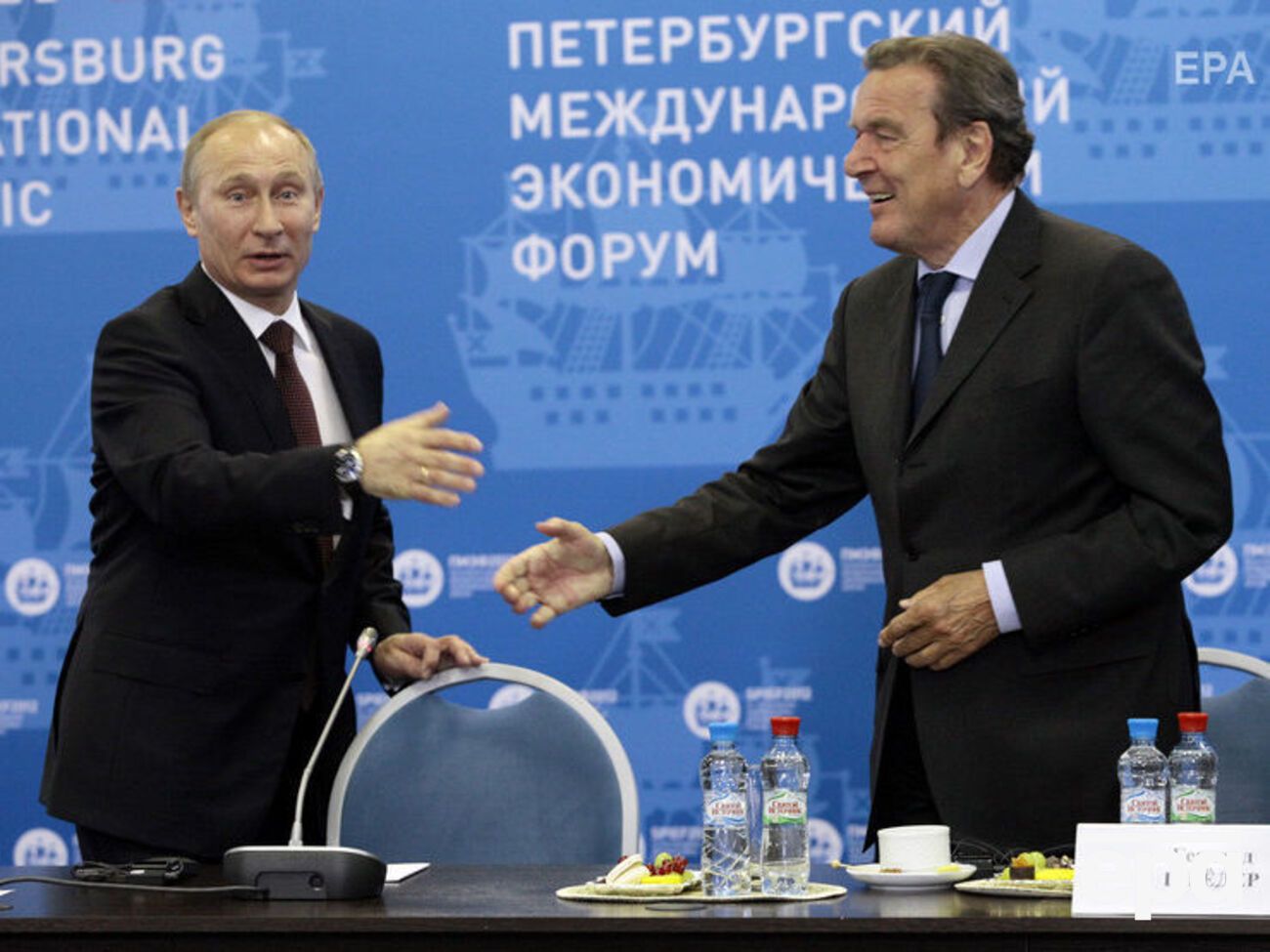 Газета Bild назвала Путина другом Шредера