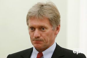 За словами Пєскова (на фото), Путін і Меркель "зійшлися в тому, що абсолютно неправильно якимось чином політизувати цей проект"