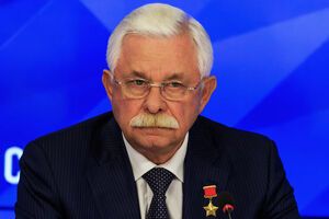 По словам Руцкого (на фото), Ельцин боялся штурма парламента