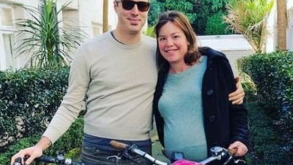 По словам Джентер, она и ее партнер отправились в больницу на велосипедах, так как в машине не хватило места