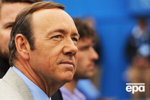 Фільм вийшов в обмежений прокат через обвинувачення на адресу Спейсі