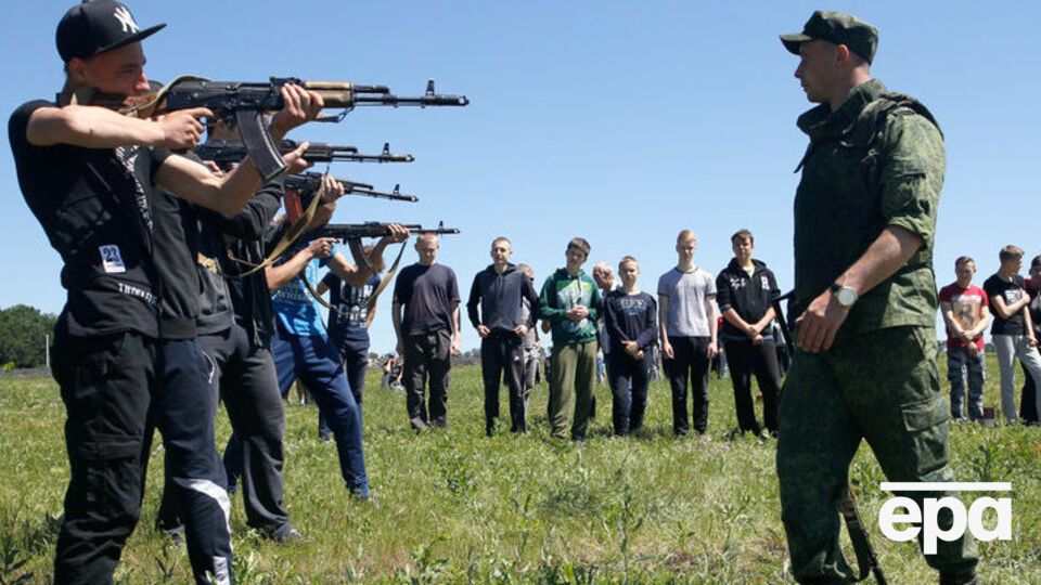 Российский силовик: Ребята стали жаловаться на беспредел местных вооруженных группировок