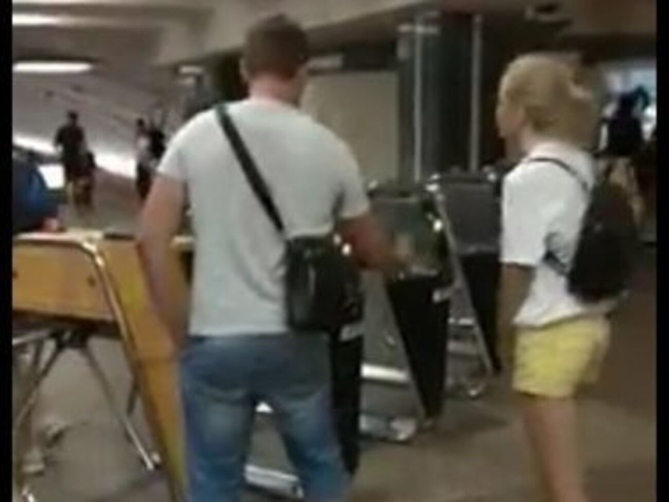 Мужчине удалось пропустить несколько человек