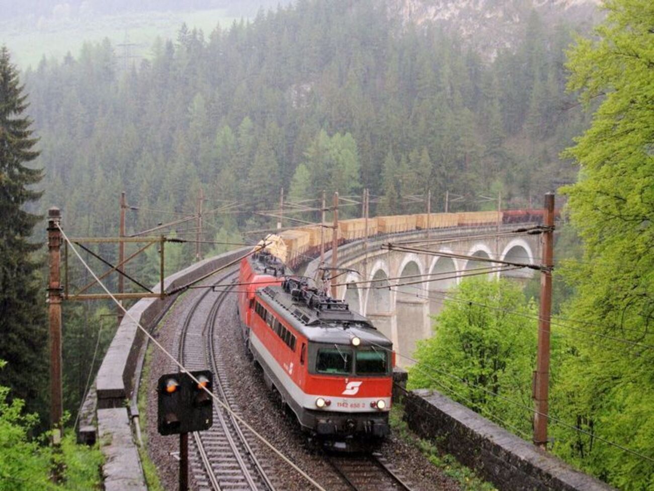 Много запчастей изготавливаются исключительно на территории России, отметили в "Укрзалізниці"