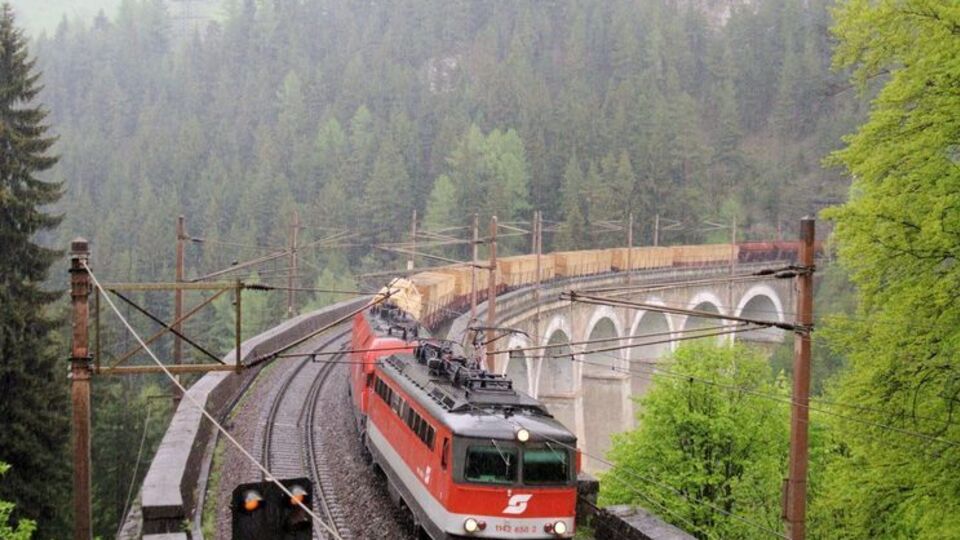 Много запчастей изготавливаются исключительно на территории России, отметили в "Укрзалізниці"