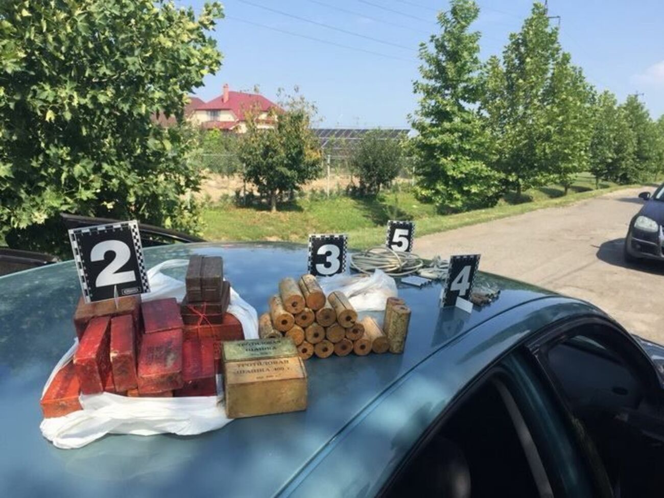 Военных задержали, когда те пытались продать партию взрывчатки