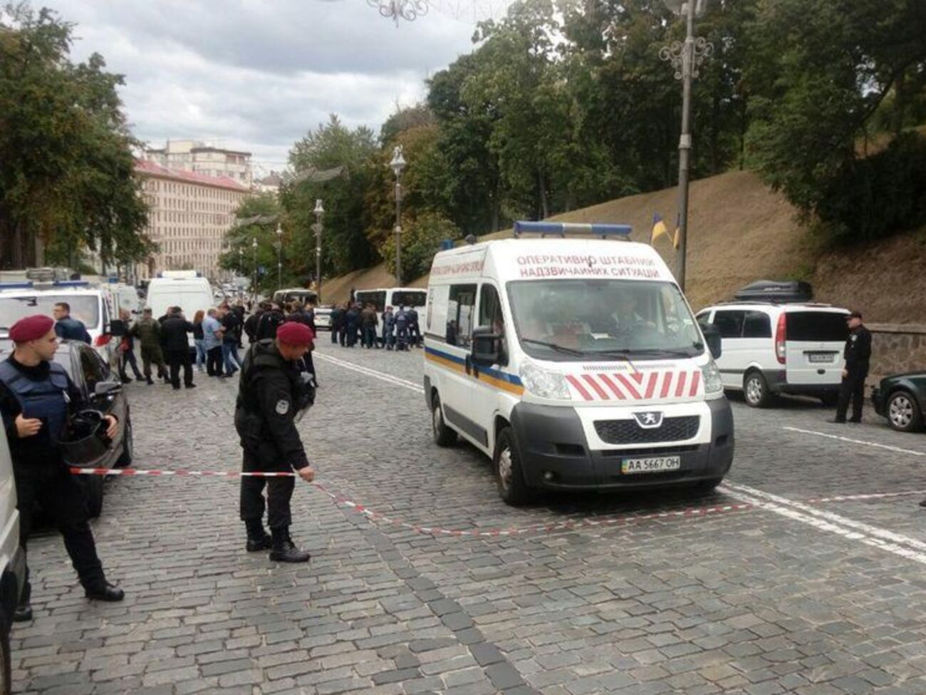 Членам группировки инкриминируют покушение на убийство нескольких человек возле Кабмина 24 августа 2017 года