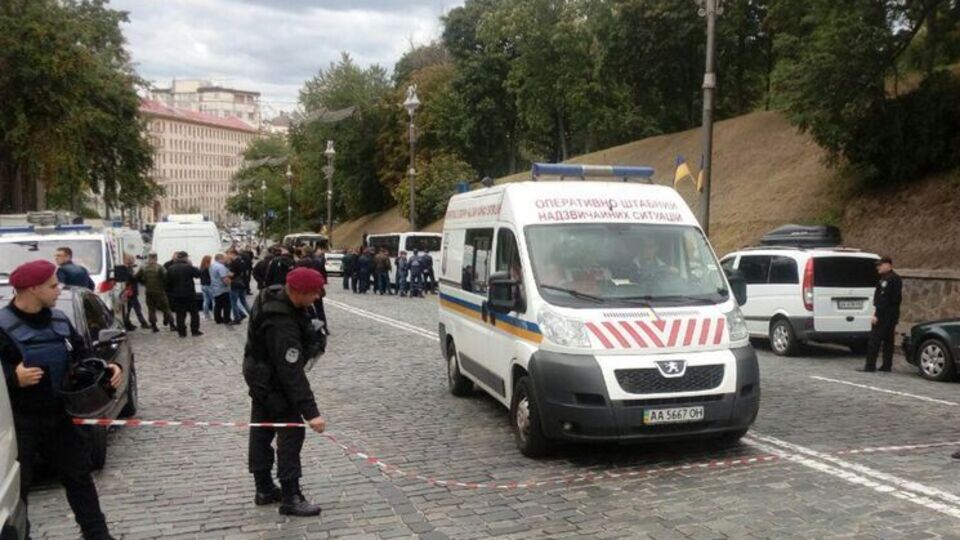 Членам группировки инкриминируют покушение на убийство нескольких человек возле Кабмина 24 августа 2017 года