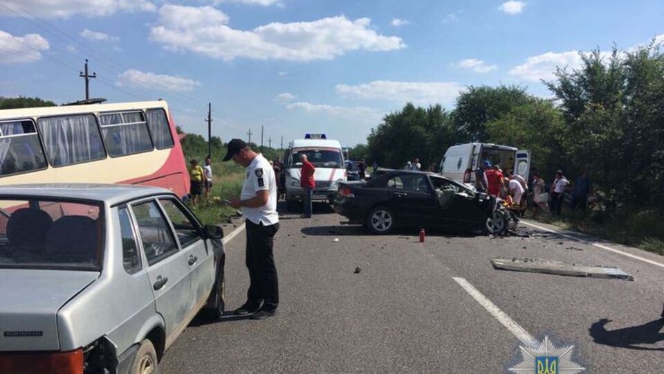 Авария произошла в 15.00 возле села Утконосовка