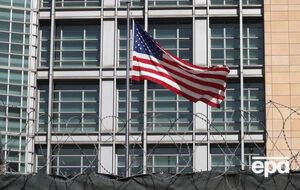 За даними The Guardian, американські спецслужби протягом 10 років не помічали, що в московському посольстві працює агент ФСБ