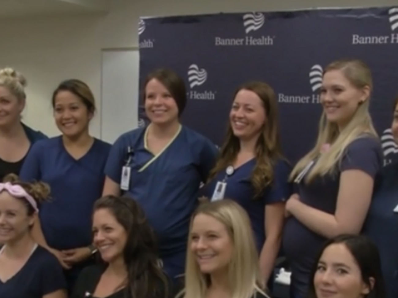 Женщины уверяют, что не планировали беременеть одновременно