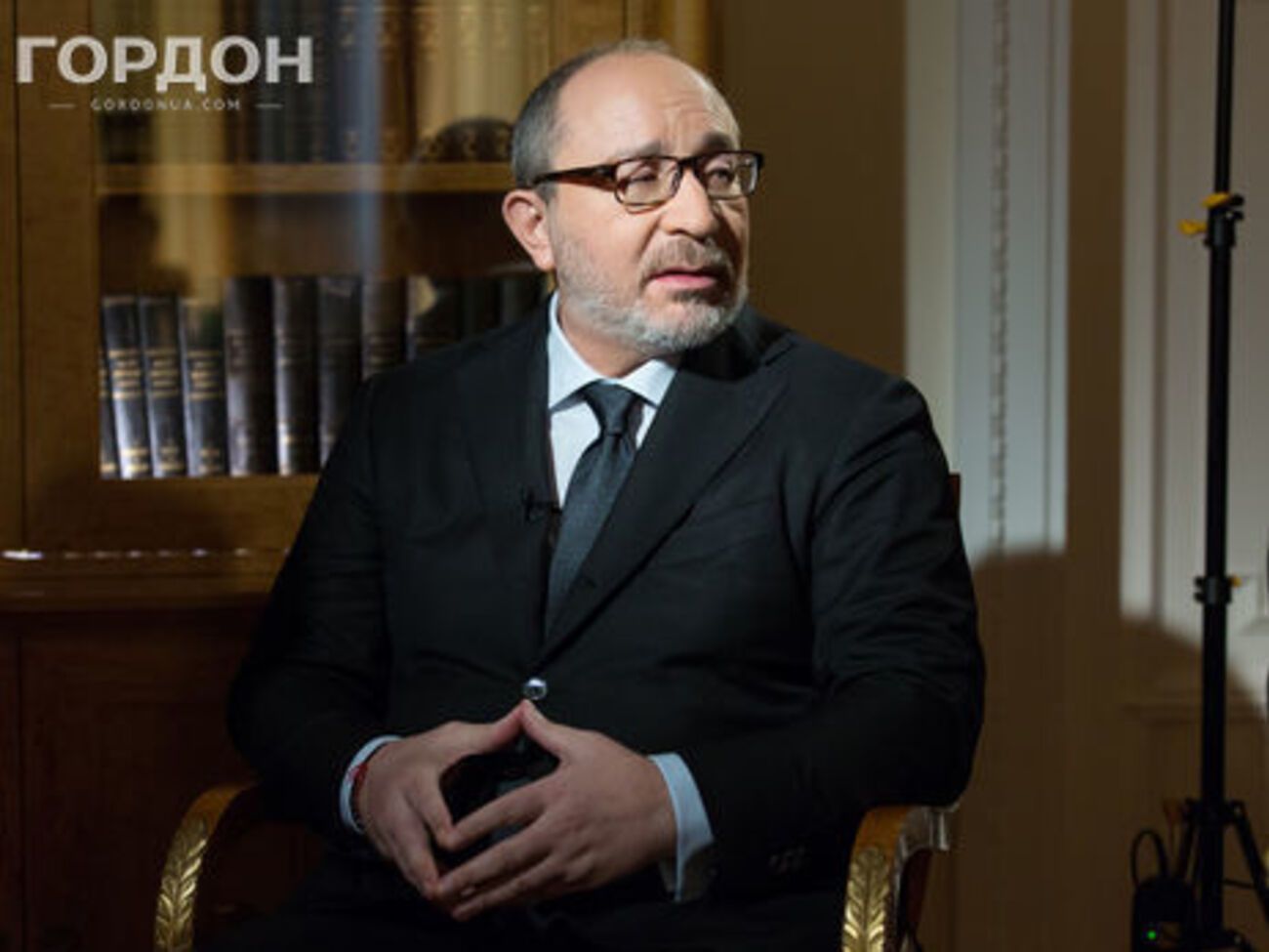 Кернес: Мы молимся за здоровье раненого охранника