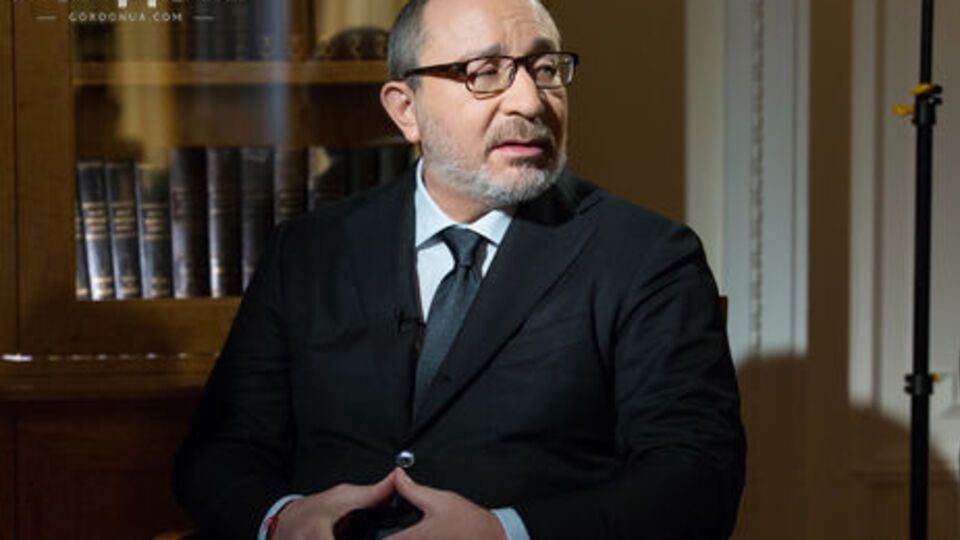 Кернес: Мы молимся за здоровье раненого охранника