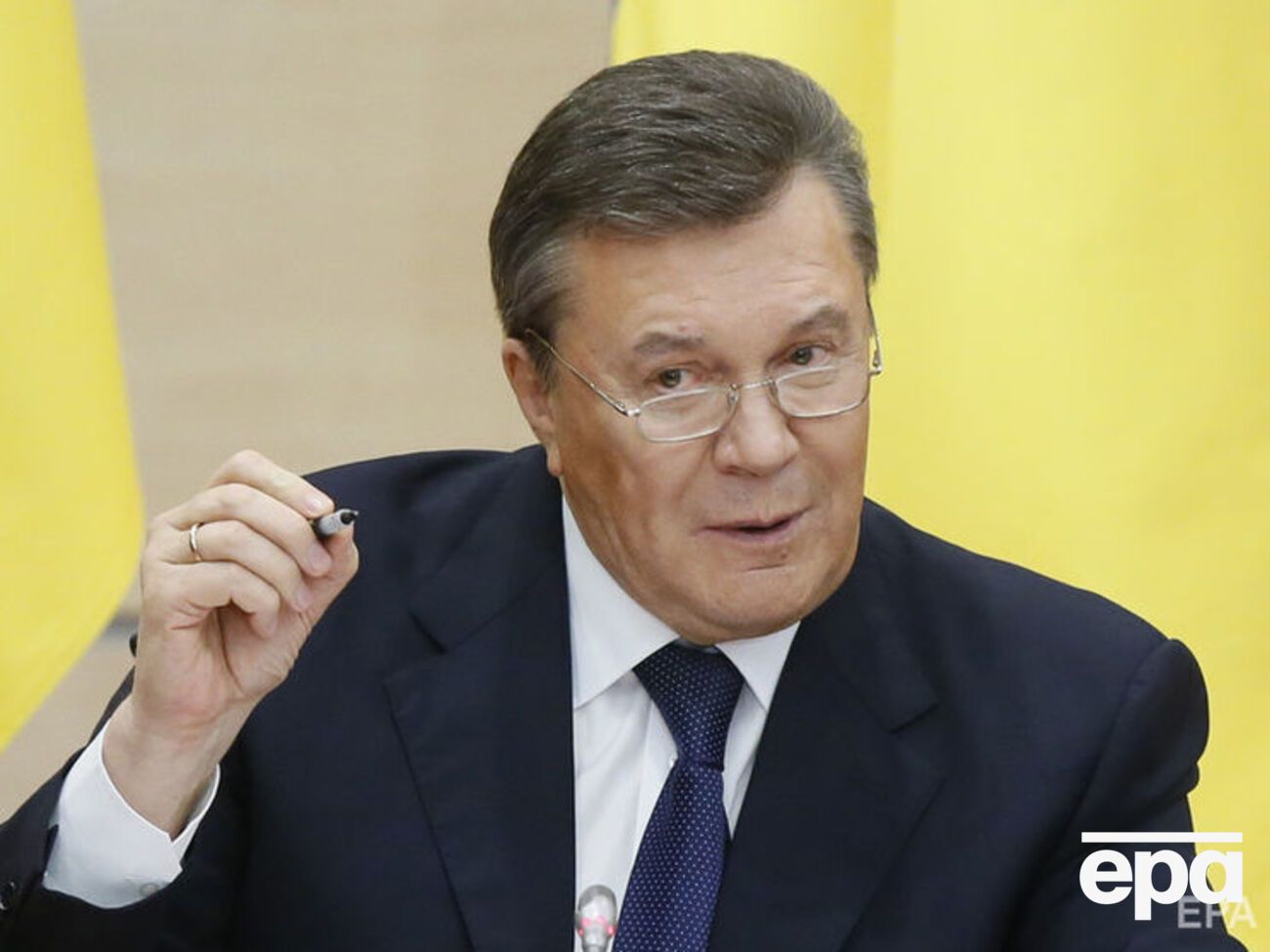 Прокурор пояснив, що просити для Януковича (на фото) довічного ув'язнення не можна