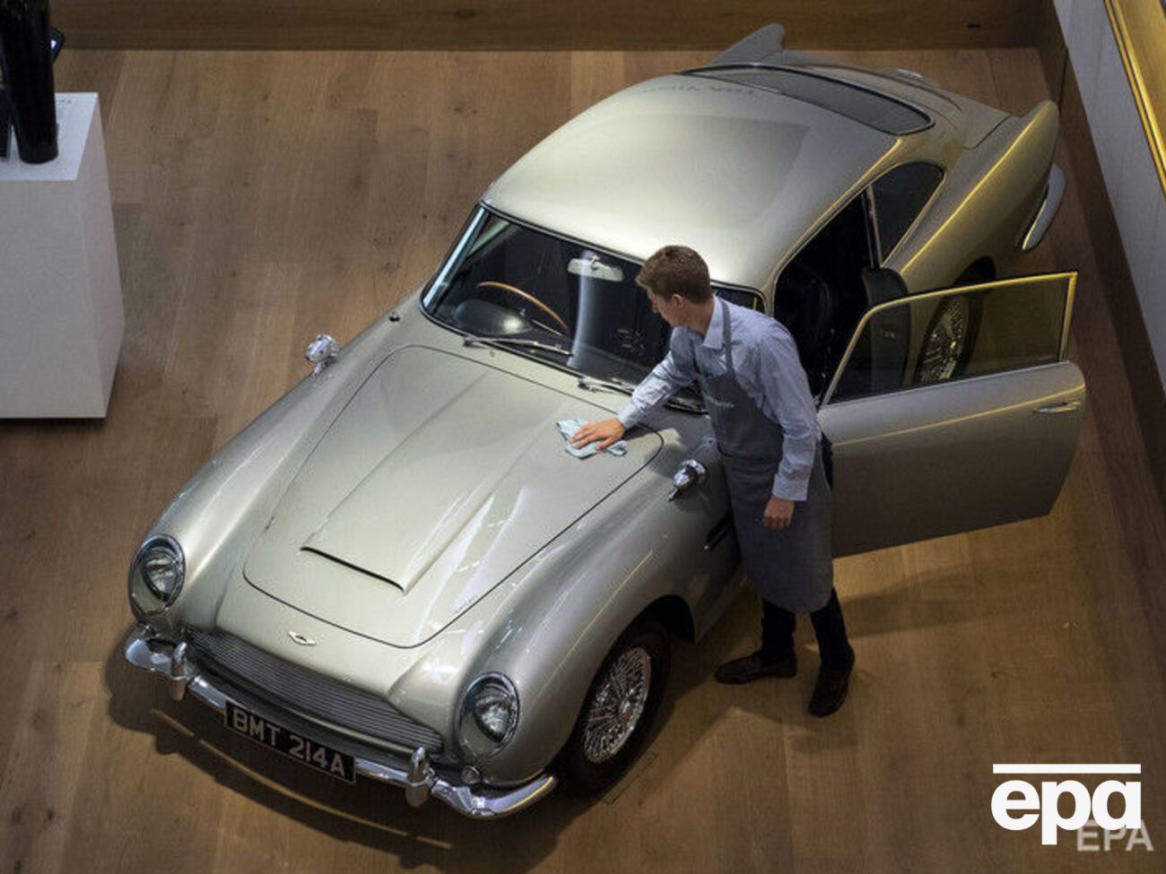 Aston Martin выпустит 25 автомобилей Бонда