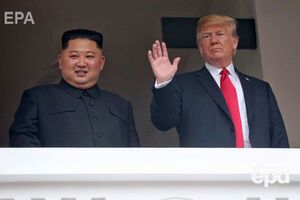 12 июня лидеры США и КНДР провели 35-минутную встречу тет-а-тет на острове Сентоса в Сингапуре