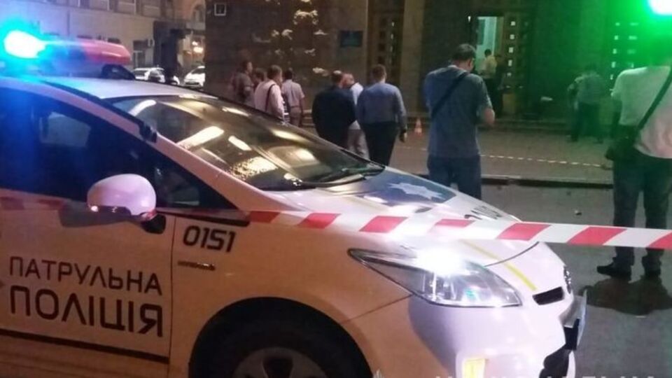 У ніч на 20 серпня в Харкові біля центрального входу до міської ради сталася стрілянина