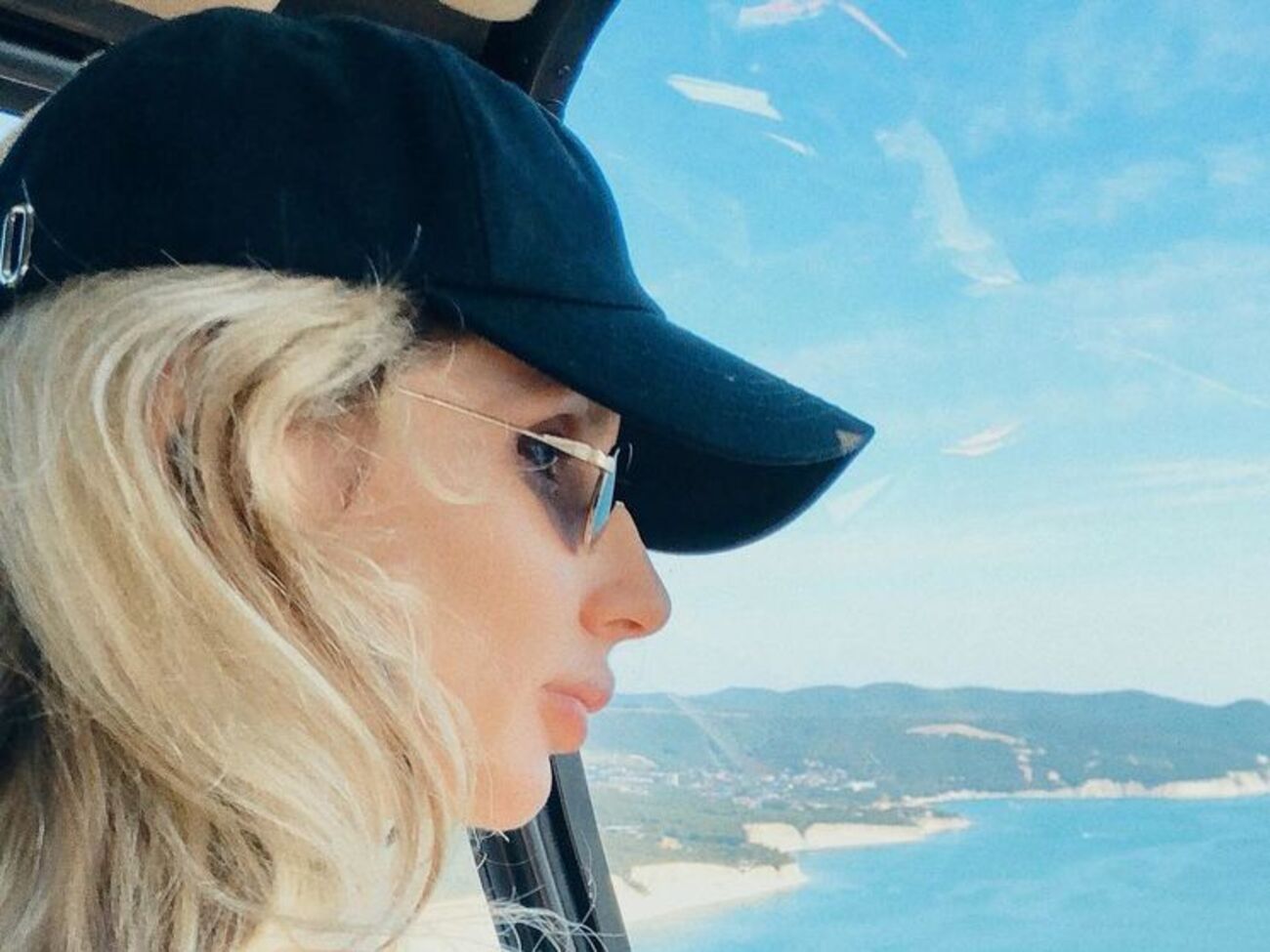 Loboda вбралася у кольори українського прапора