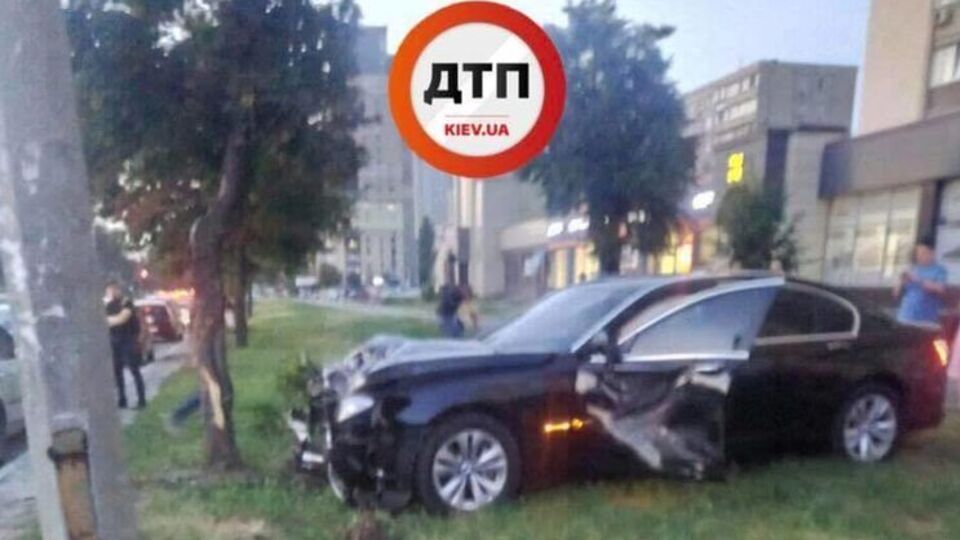 Автомобиль ВМW эвакуирован на штрафплощадку, а сам водитель находится на свободе
