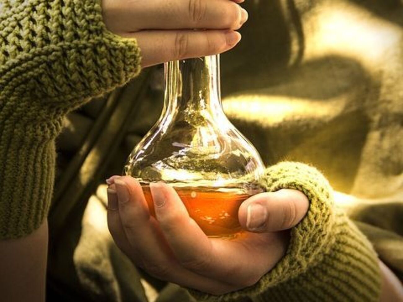 Філософський камінь шукали алхіміки