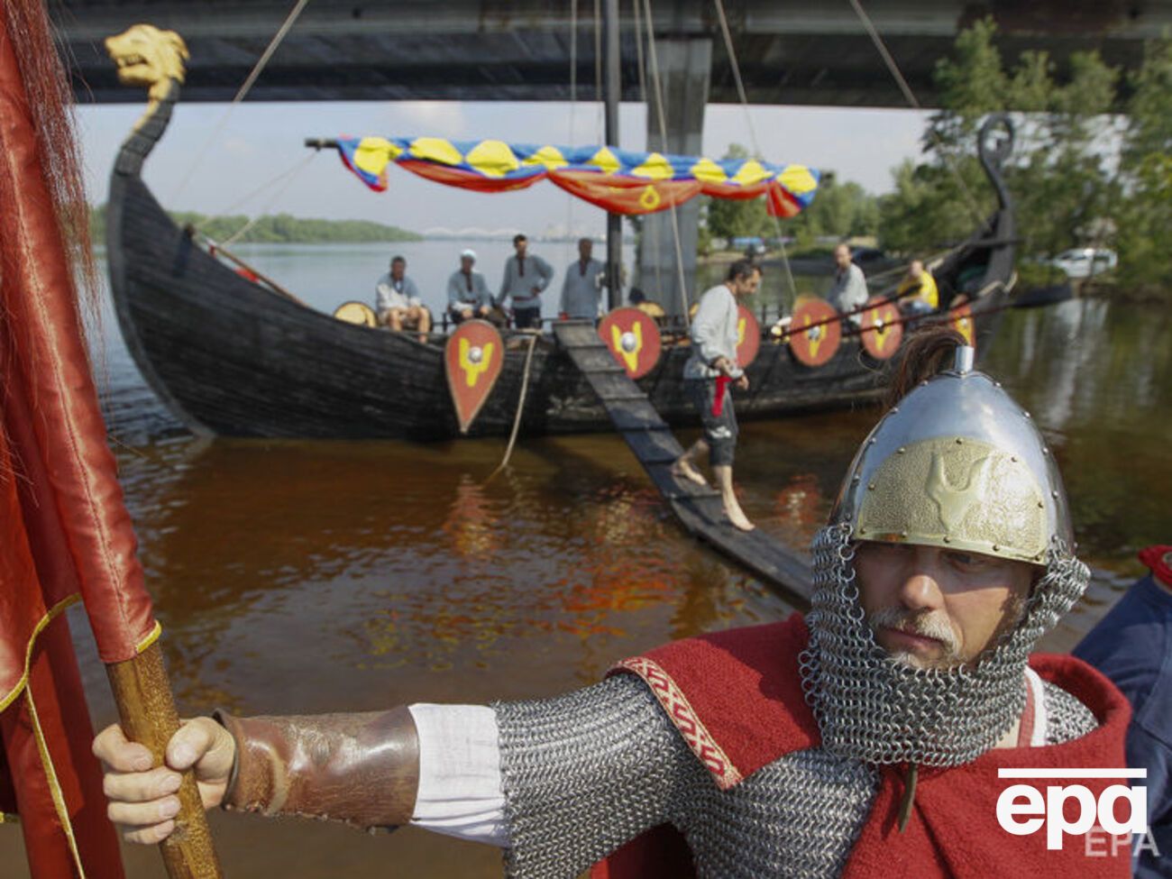 Большинство украинцев считают наследницей Киевской Руси Украину