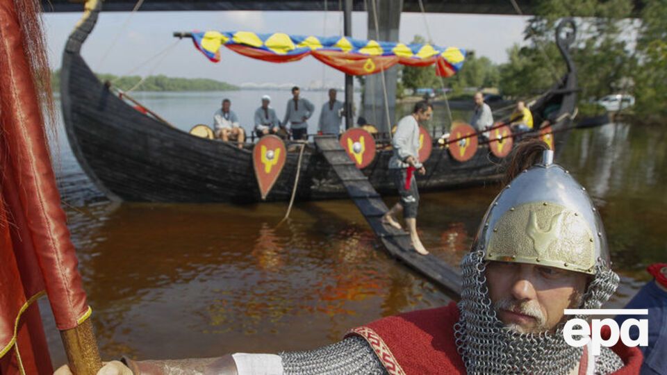 Большинство украинцев считают наследницей Киевской Руси Украину