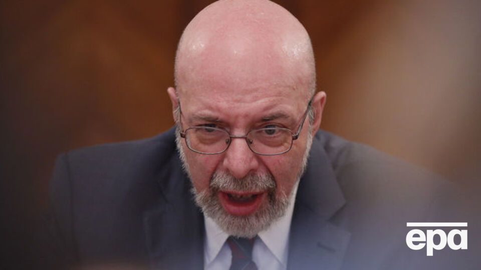 Фельштинский: Саймс, если судить по имеющимся о нем сведениям и по его действиям, – внедренный в американскую политическую элиту кремлевский агент