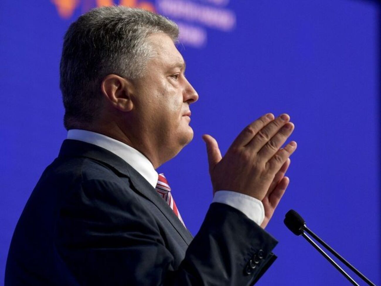 Порошенко: Ни на йоту не сомневаюсь в том, что каждый из вас готов снова стать в строй