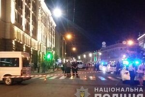 В ночь на 20 августа в Харькове возле центрального входа в городской совет произошла перестрелка