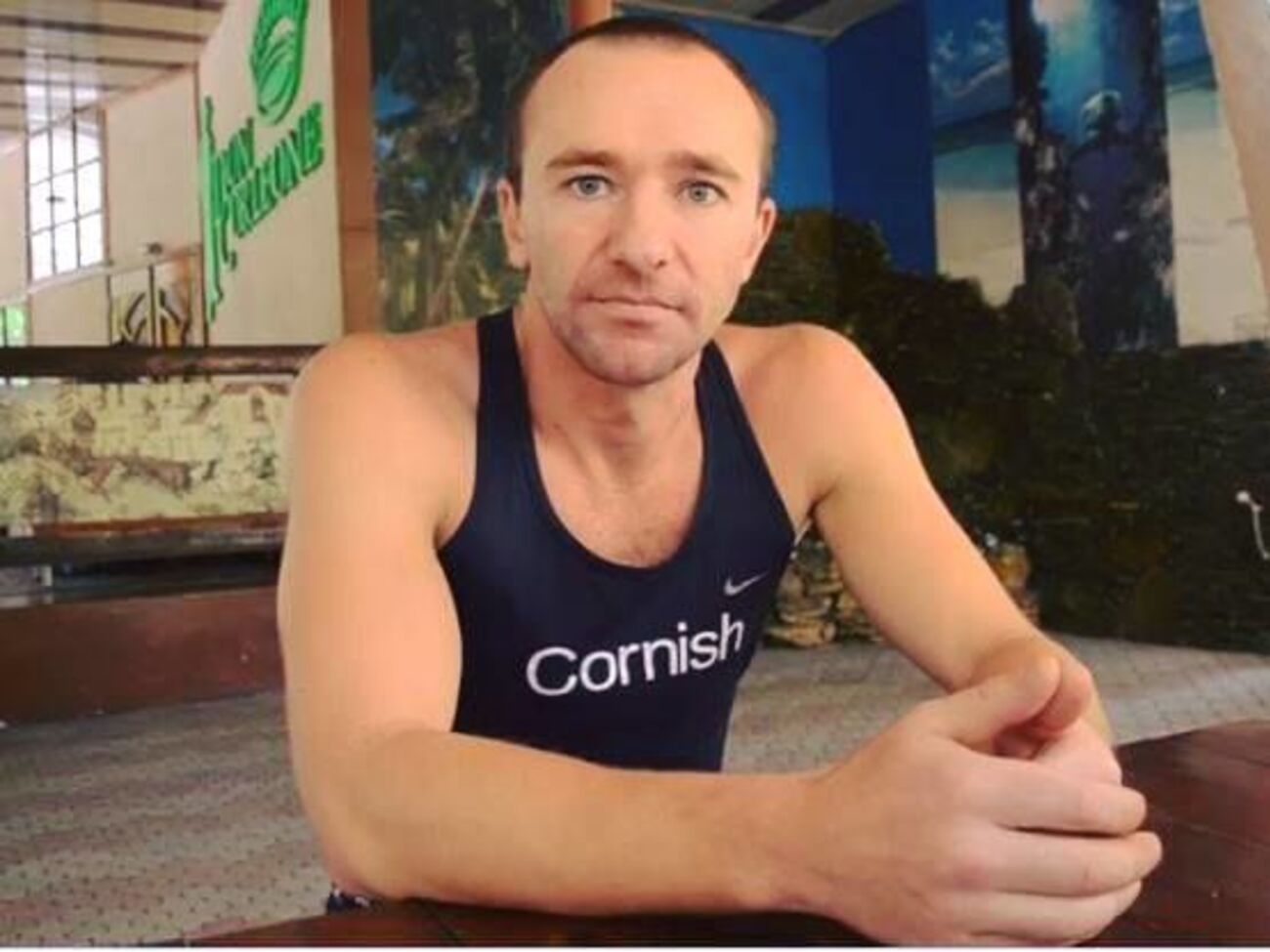 Новиков утверждает, что случайно попал на видео рядом с подозреваемыми