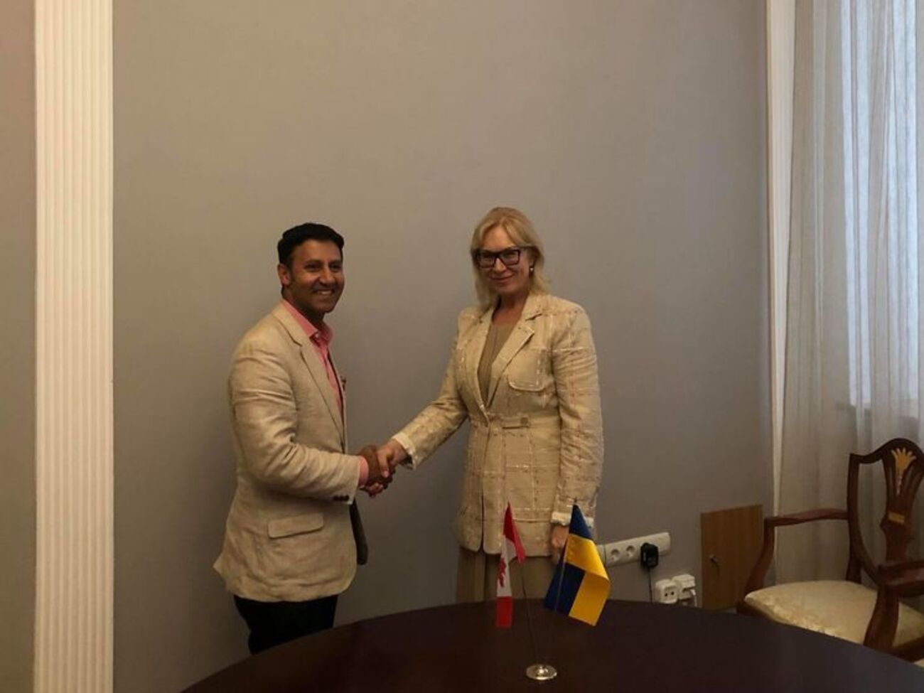 22 августа Денисова встретилась с&nbsp;парламентским секретарем Канады